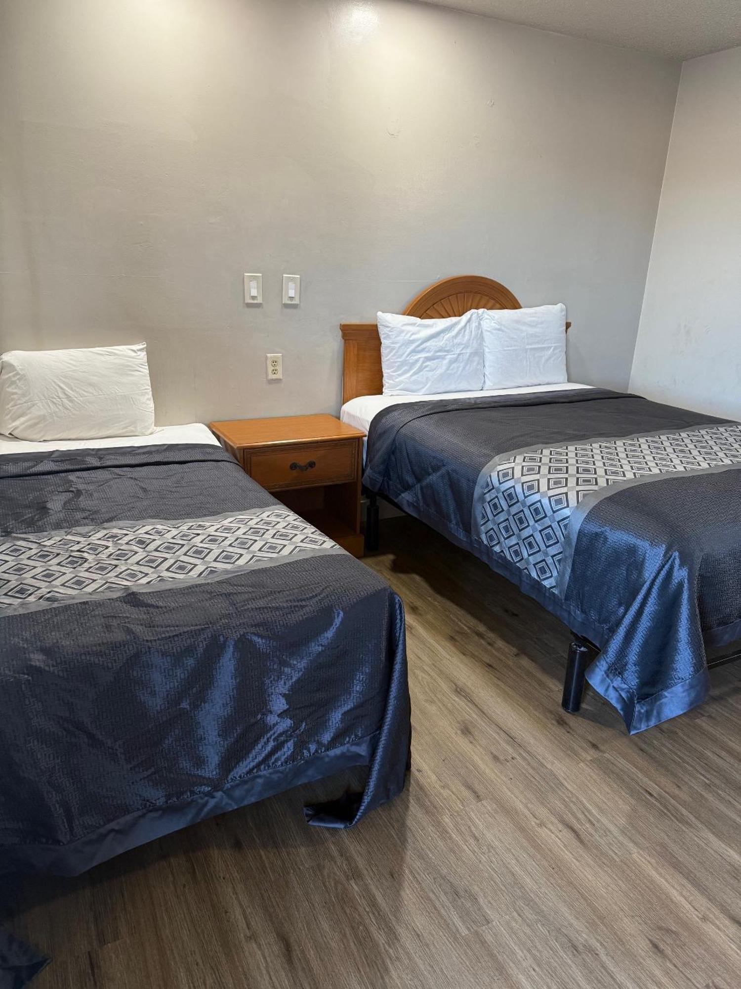 Apple Valley Motel エクステリア 写真