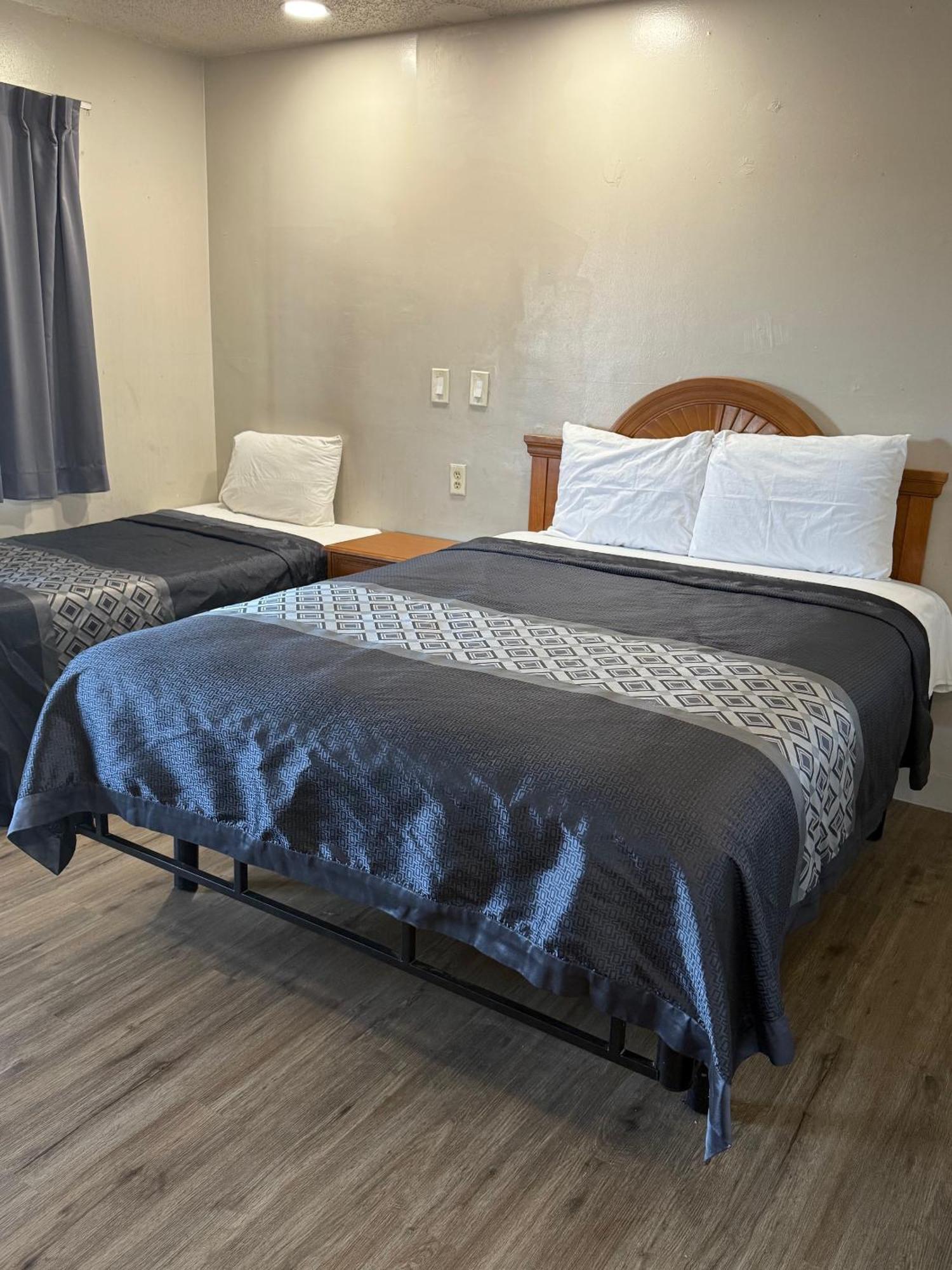 Apple Valley Motel エクステリア 写真